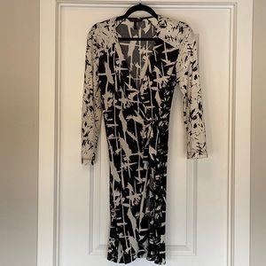 BCBG Long sleeve black and white wrap dress Size Medium